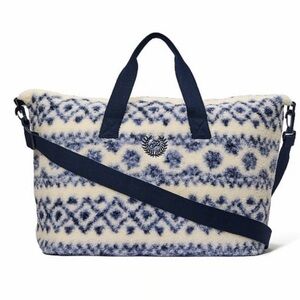 NWT VICTORIA'S SECRET Cozy Plush Weekender Bag